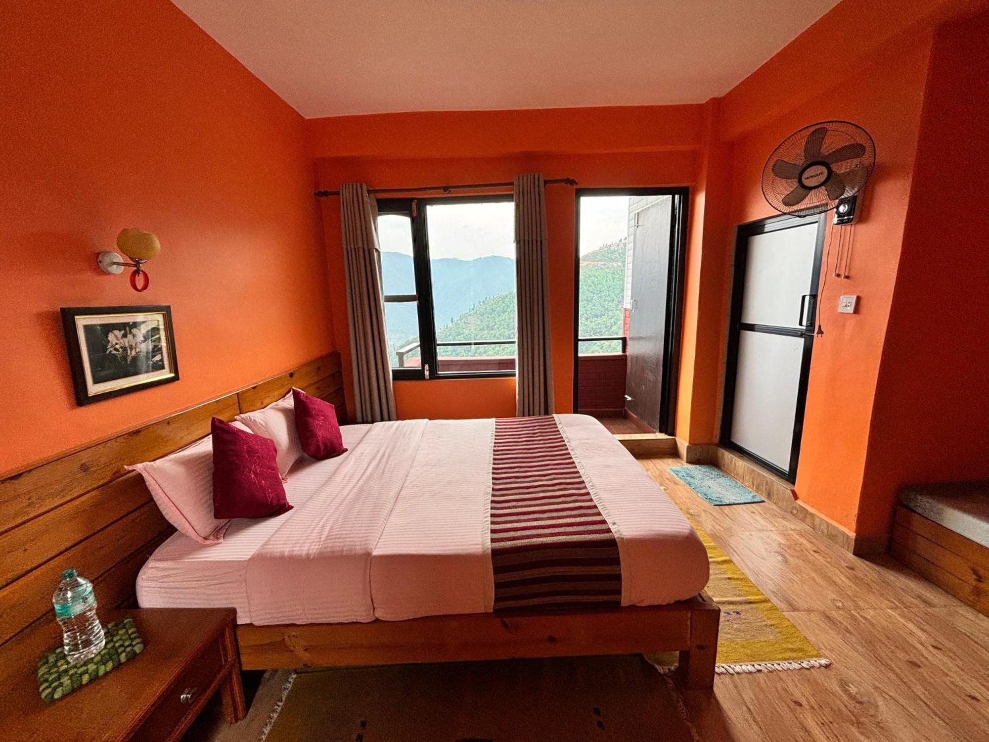 Siddhartha Garden Ayurveda Hotel Pokhara Bagian luar foto