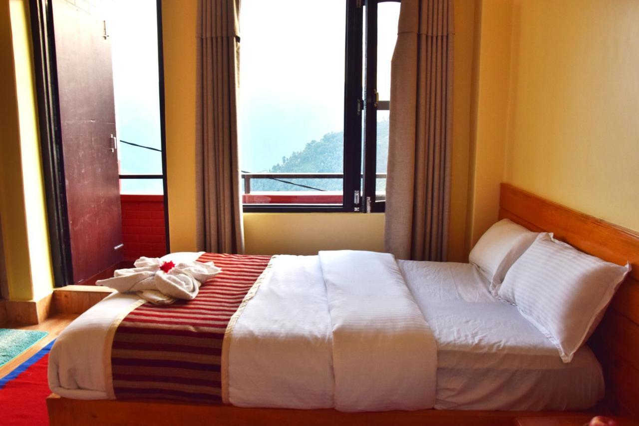 Siddhartha Garden Ayurveda Hotel Pokhara Bagian luar foto