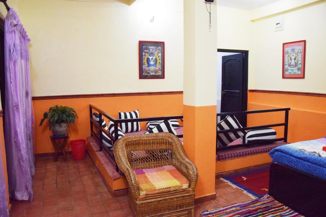 Siddhartha Garden Ayurveda Hotel Pokhara Bagian luar foto