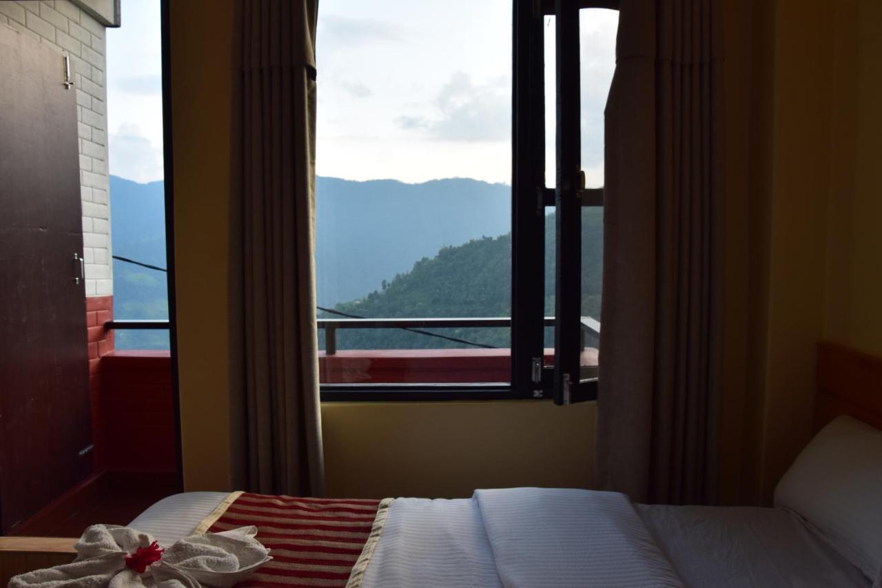Siddhartha Garden Ayurveda Hotel Pokhara Bagian luar foto