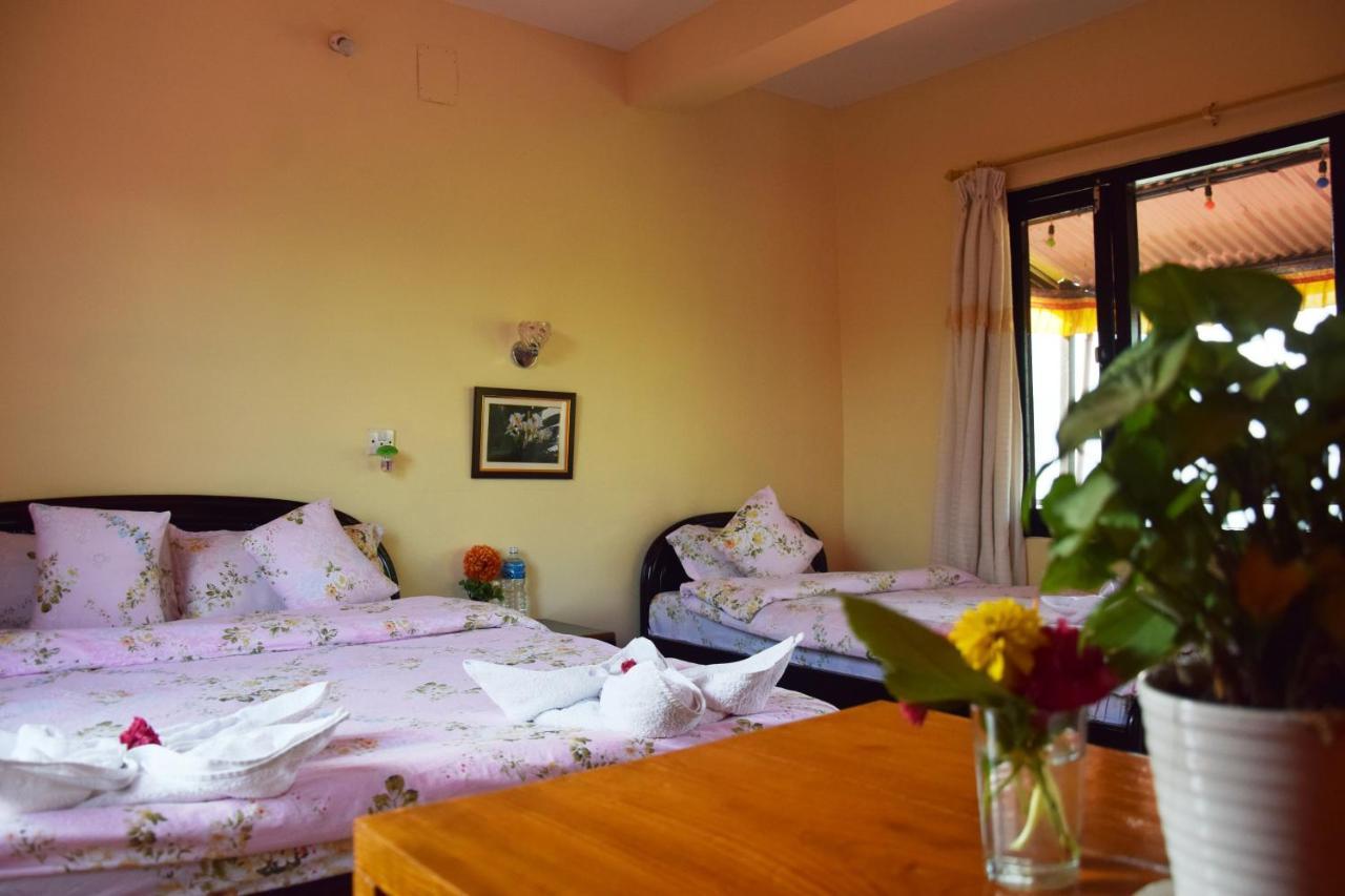 Siddhartha Garden Ayurveda Hotel Pokhara Bagian luar foto