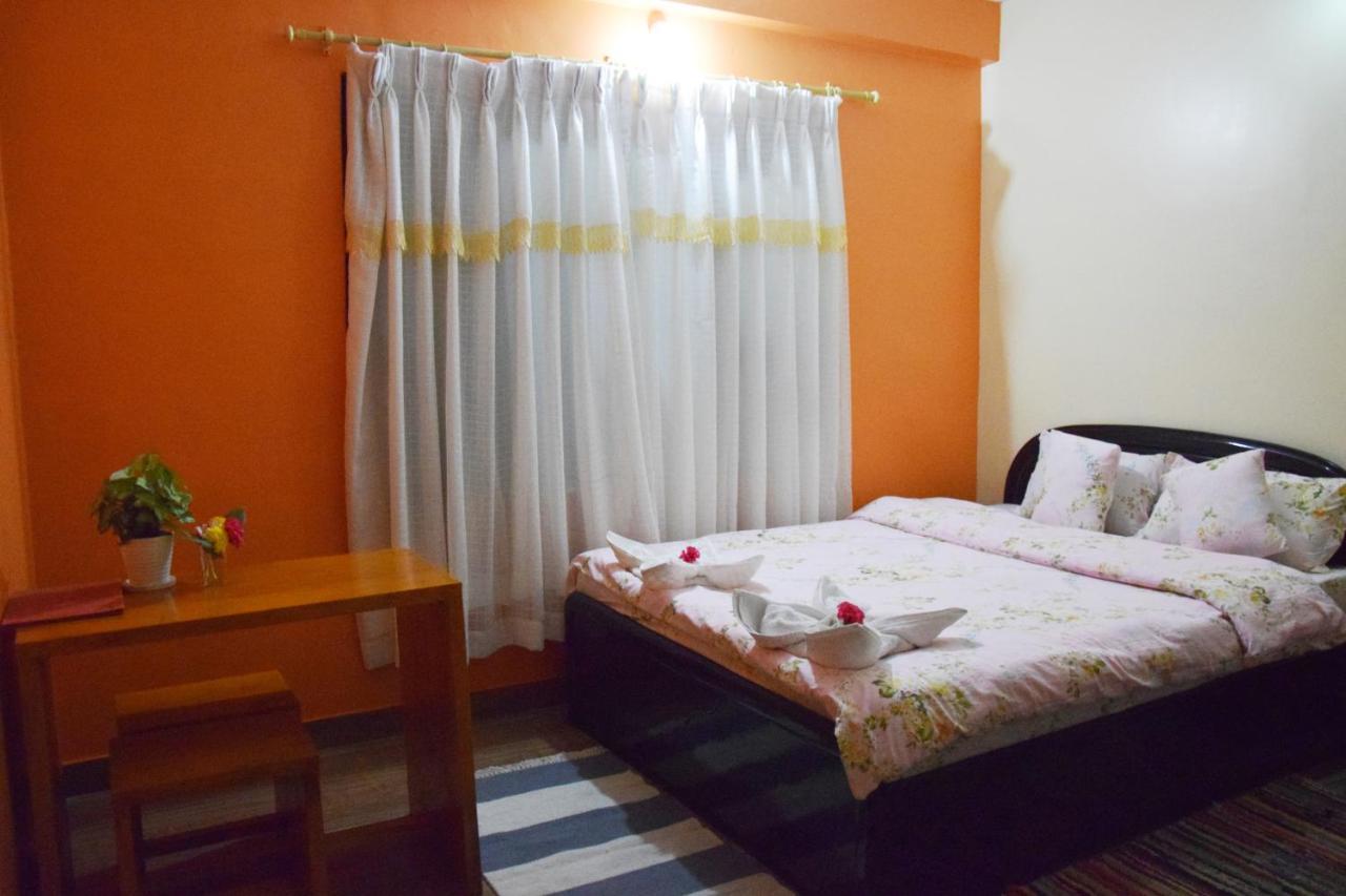 Siddhartha Garden Ayurveda Hotel Pokhara Bagian luar foto
